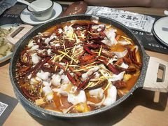 -山城外·非遗酸菜鱼(新都汇融店)