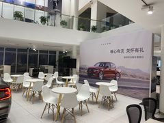 -杭州中沃沃尔沃4S店(滨江区店)