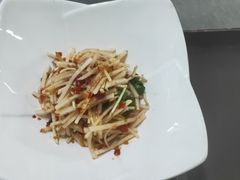 -黔蘑菇四季餐厅(观山湖店)