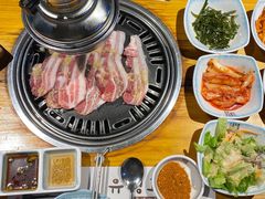 -唯成•韩国炭火烤肉 유성고기