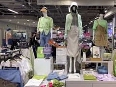 -唯品会(北京国瑞城店)