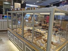 面包甜点陈列柜-BreadTalk面包新语·烘焙蛋糕(广州白云五号店)