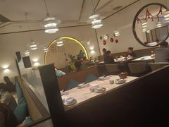 大堂-周渝食惦·酸菜鱼精致川菜(横岗店)