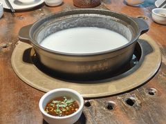 非遗粥水锅底-大良毋米粥 · 粥底火锅(岭南天地店)