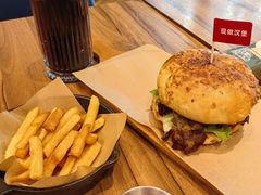 -必胜客(江桥万达店)