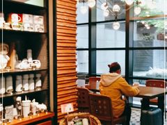 -星巴克(上海虹桥新天地二店)