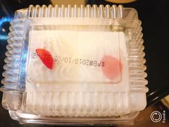 鲜奶小方蛋糕-红宝石·鲜奶小方·海派西点房(南丹店)