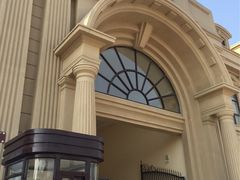 -王府井奥莱临潼小镇(临潼店)