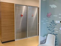 -瑞尔齿科(上海长风大悦城店)