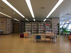 -杭州滨江区图书馆科技分馆