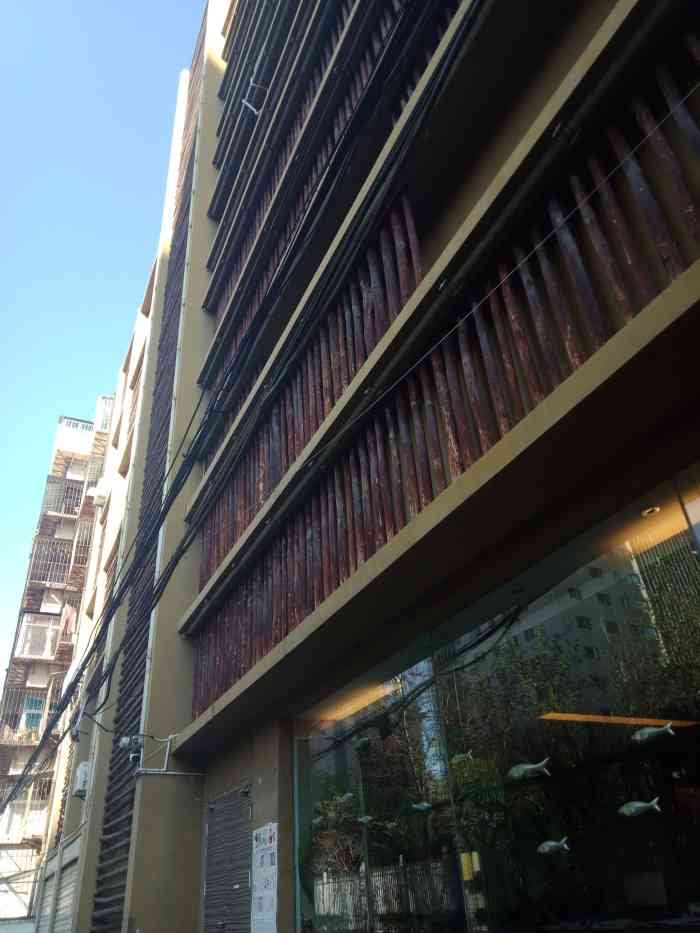 艾维故事(西坝店)-"比较不错的云南菜,经常来,其它地方的朋友.