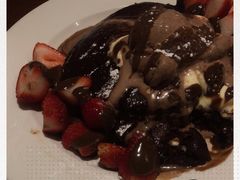 -Pancakes on the rocks(Darling Harbour)