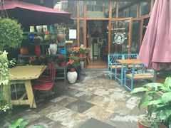 -泉乐坊步行街(烟酒特产平价超市店)