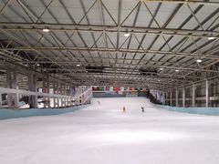 -乔波室内滑雪场