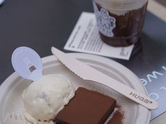 -HUGS coffee(东区店)