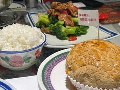 瀑布拉丝菠萝包-香港新曜记茶餐厅(星耀城店)