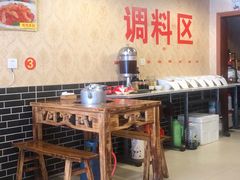 大堂-草原三宝汤锅