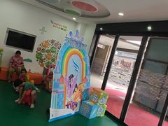-雅悦齿科(顾村公园店)