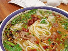 -云阿蛮云南生烫牛肉米线(奉贤路店)