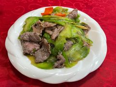 凉瓜炒牛肉-大岭山烧鹅基