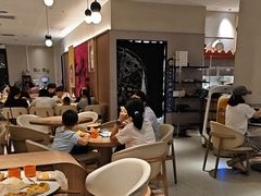 -必胜客(阿罗海店)