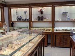 -品真阁华夏典当行(四通桥店)