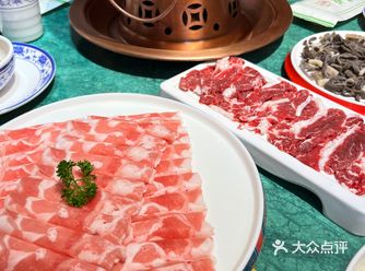 中了抽奖活动，是100的代金券，去店里发现还是店里的