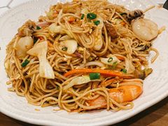 目鱼仔炒面条-十面欢腾·海鲜面·台式Bistro(长乐路店)