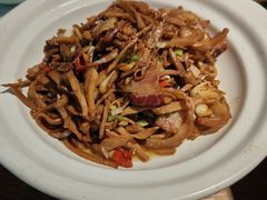 -九锅一堂酸菜鱼(万达广场店)