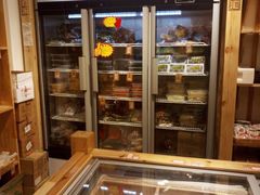 面包甜点陈列柜-锅圈食汇火锅烧烤食材超市(金田道店)