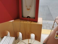 -LADY FAFA(巨鹿路陕西南路路口店)