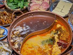 -洱火云南酸菜牛肉火锅(石景山当代商城店)