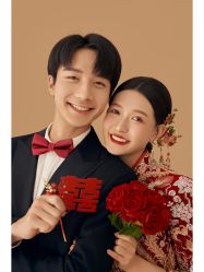 -樱花婚纱摄影