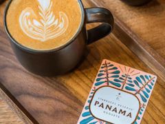 -星巴克臻选(惠州华贸天地1楼店)