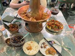 土司铜锅油焖鸡-浩海火烧云傣家菜(京广店)