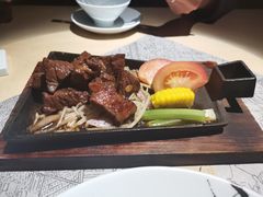 铁锄牛排-穹六人间 people 6(岳阳路店)