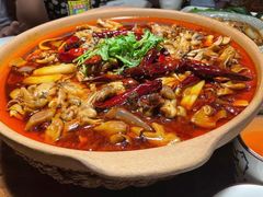 肥肠砂锅（牛蛙需另加）-马头巷·隐庐居·红油大虾(园区店)