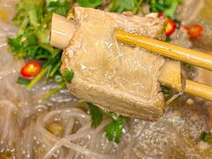 -许哥东北烧烤·铁丳烤串·宫后夹肉(繁花中心店)