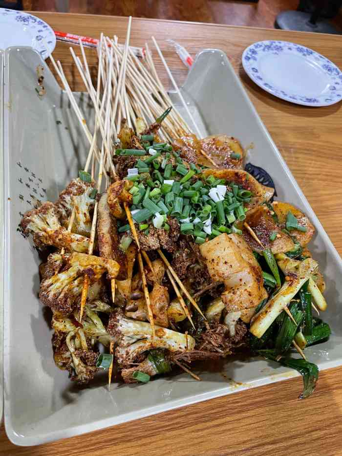 英子油炸(乐山旗舰店)-"店的地址很好找就在,招牌很大!来乐山的时.