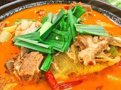 鱼羊鲜火锅-江城燕子大排档(江汉路步行街店)