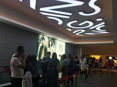 等位区-鲍师傅糕点(国金街店)