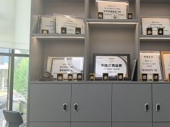 -DK SALON连锁专业烫染接发店