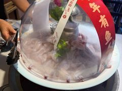 -爱你您·自家鱼塘·活水喷泉鱼火锅(八里店)