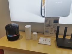 -华为授权体验店(中山公园来福士)