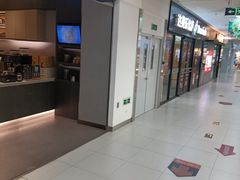 门面-瑞幸咖啡(新生活广场紫金山路店)