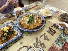 -壹阁胡羊焖饼(特色小吃街店)