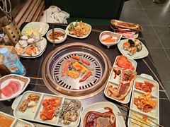 -梨花自助烤肉(西三旗万象汇黑金店)