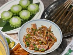 红油猪耳-禄婶鸡煲·打边炉