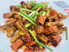 -巧克力渔家.小船海鲜胶东菜(万平口店)