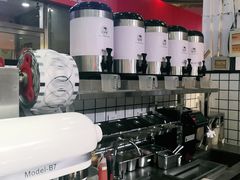 -沪上阿姨·精选茶饮(十一经路店)